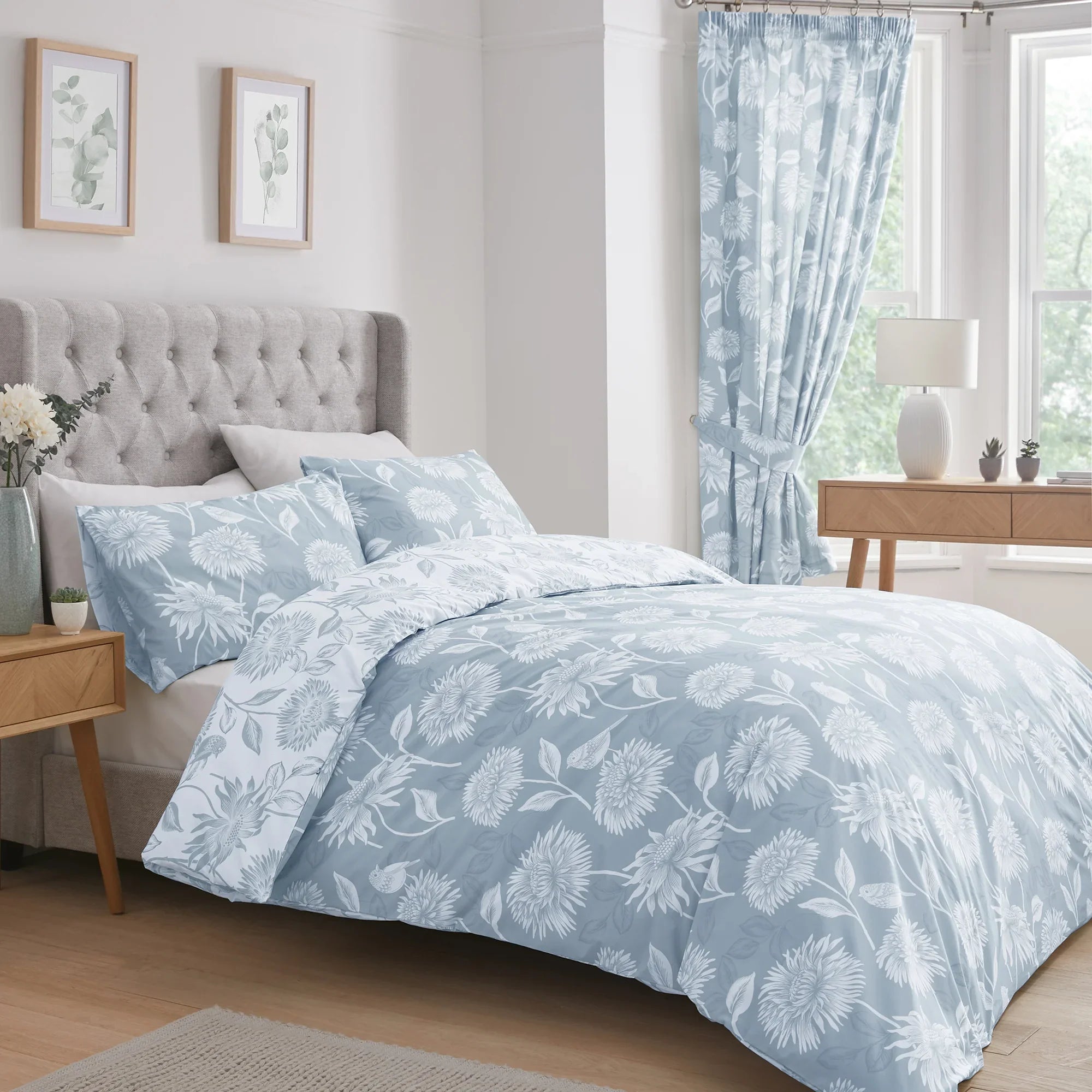 D & D Chrysanthemum Duvet Cover Set - Blue