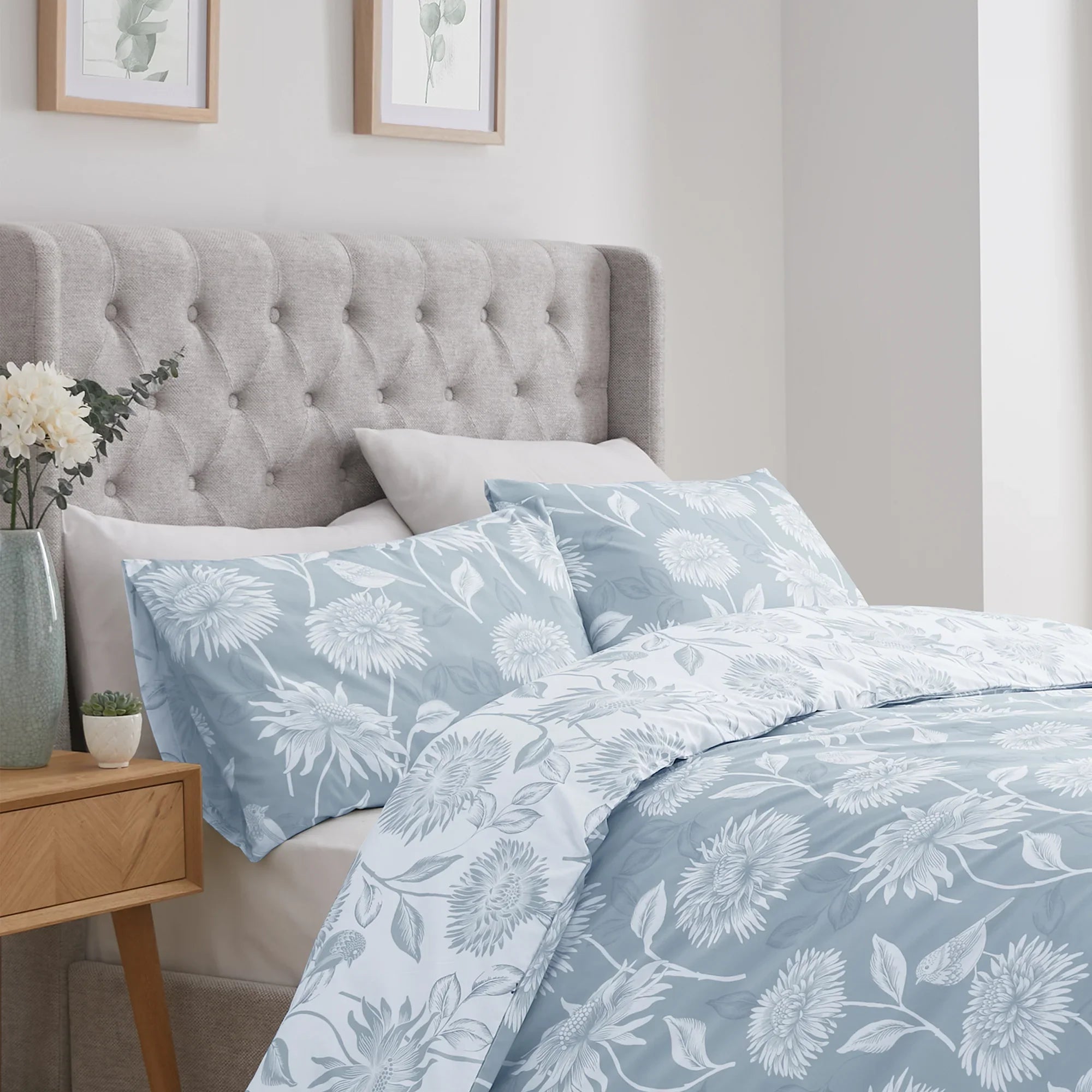 D & D Chrysanthemum Duvet Cover Set - Blue