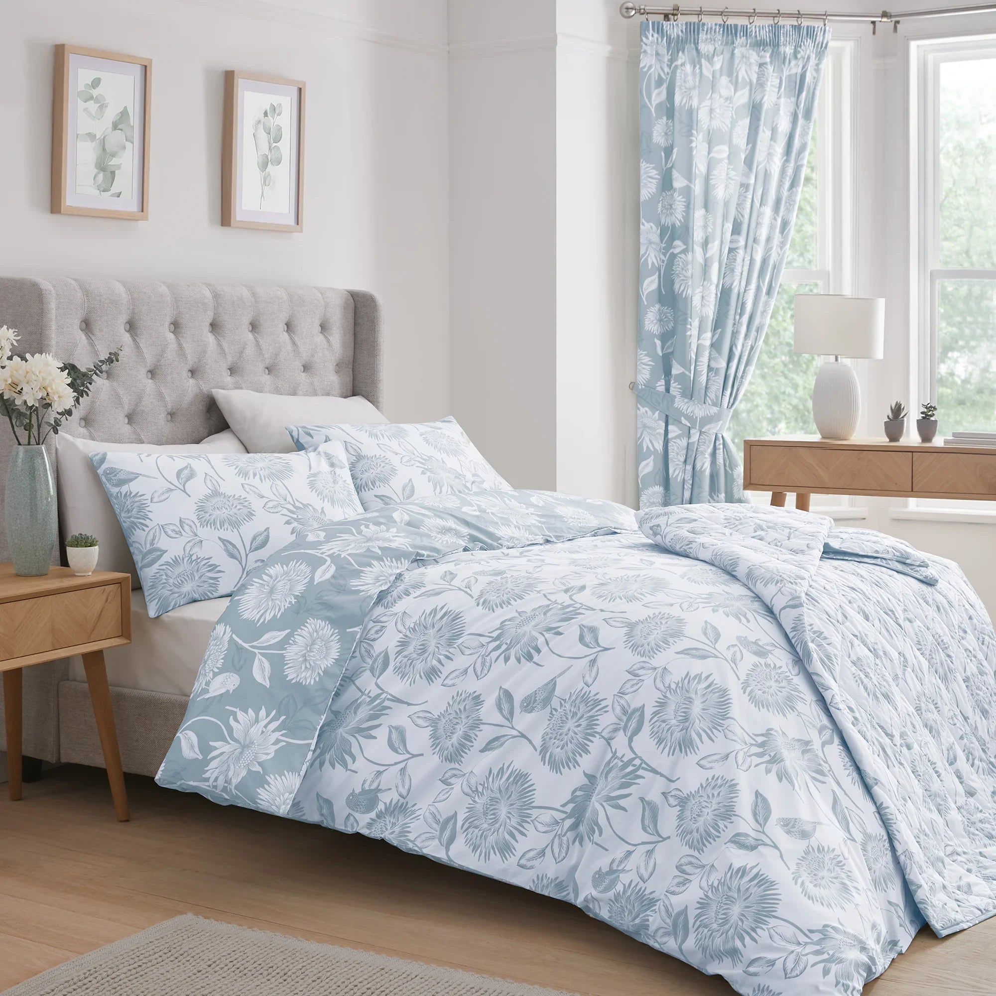 D & D Chrysanthemum Duvet Cover Set - Blue