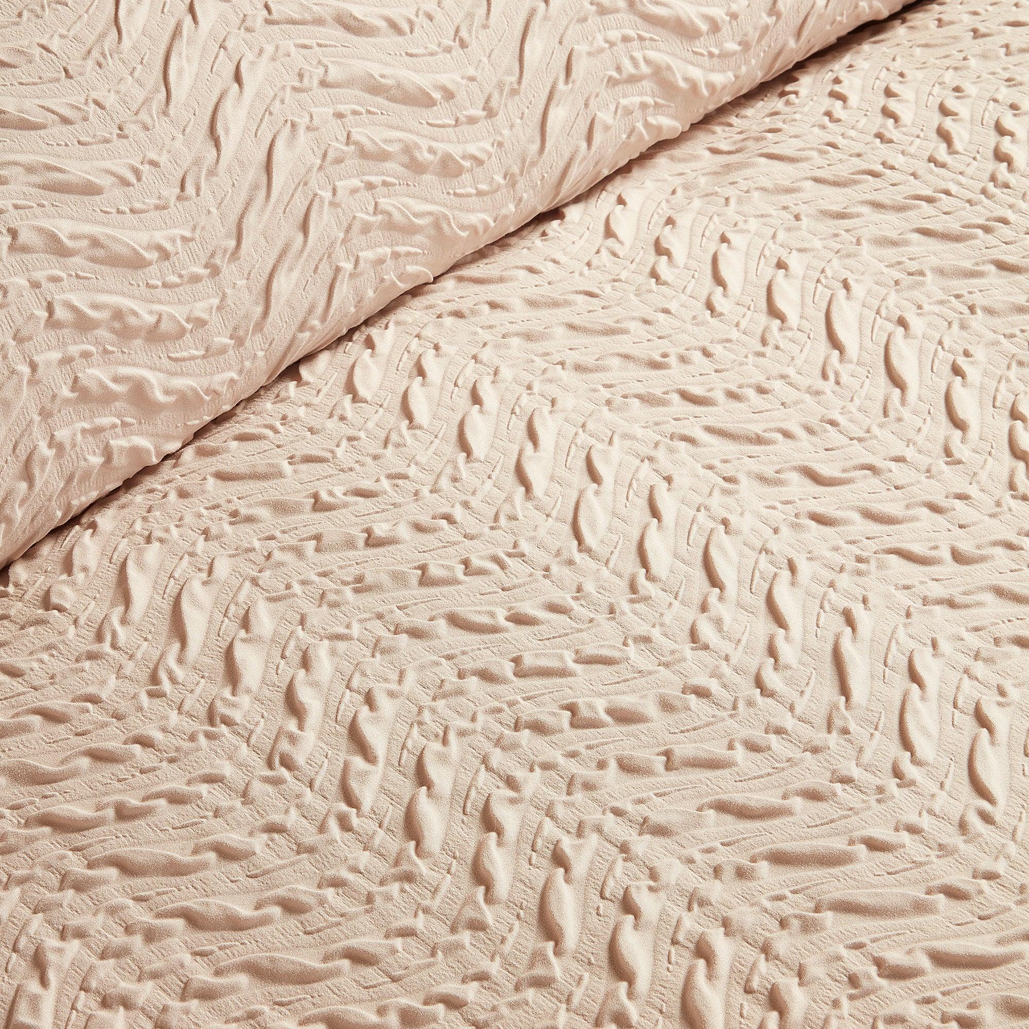 Serene Embossed Curve Duvet Cover Set - Natural
