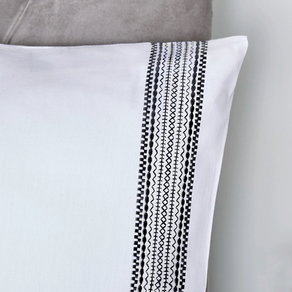 Appletree Boutique Embroidered Bands Duvet Cover Set - Black
