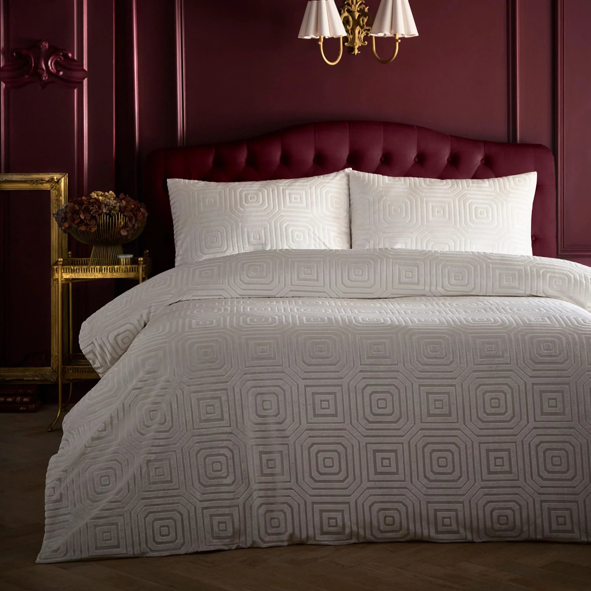Laurence Llewelyn-Bowen Emile Jacquard Duvet Cover Set - Cream