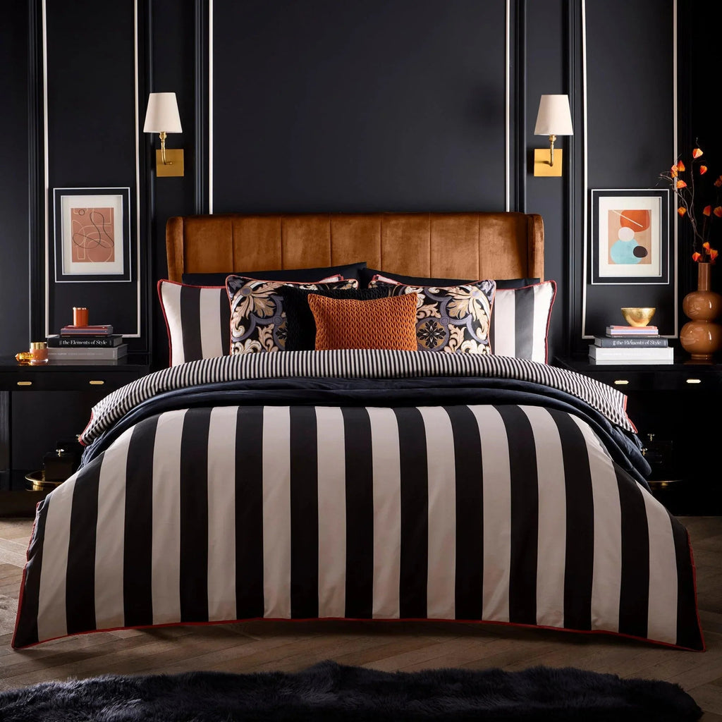 Laurence Llewelyn-Bowen Festivo Circus Stripe Duvet Cover Set - Black