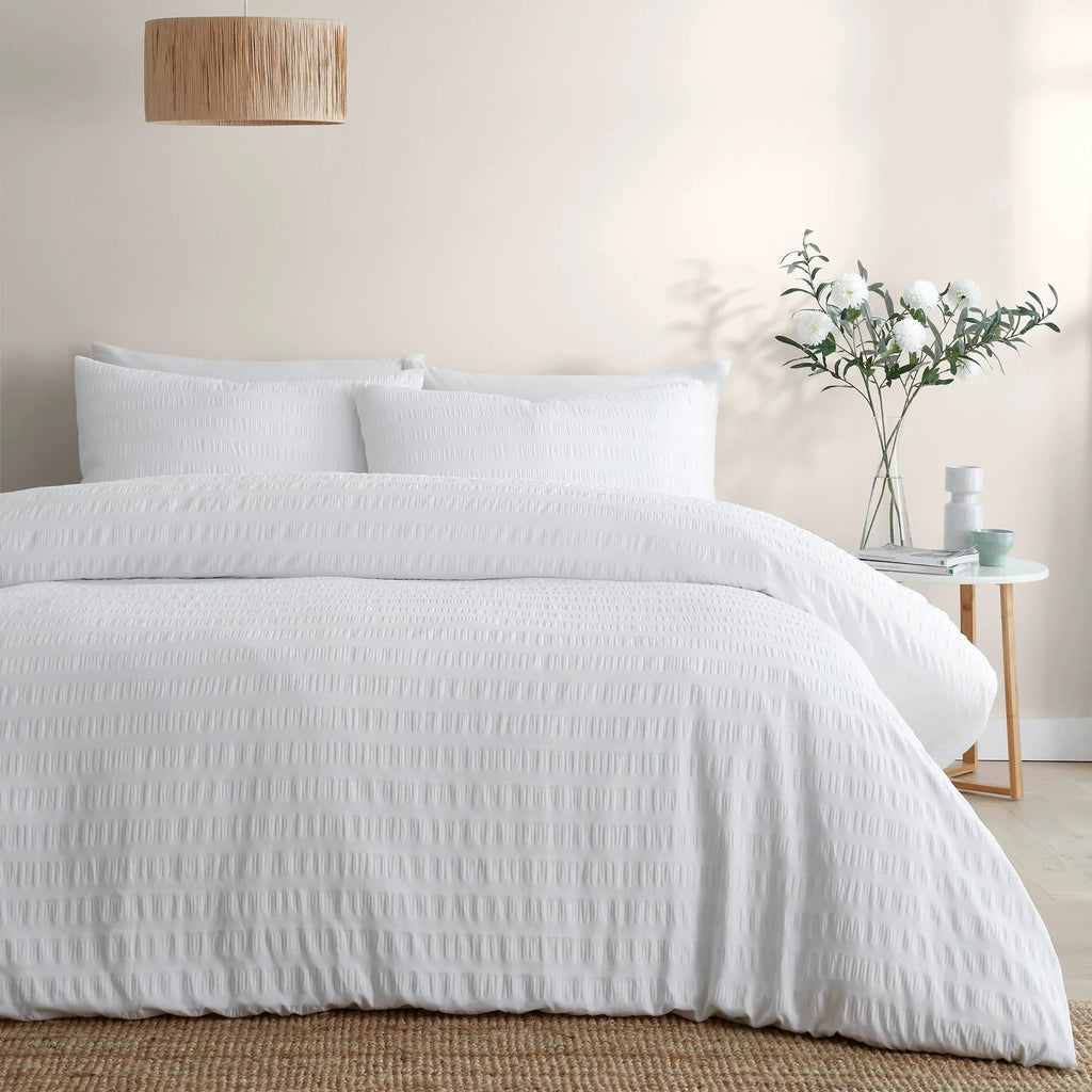 Serene Honley Seersucker Duvet Cover Set - White