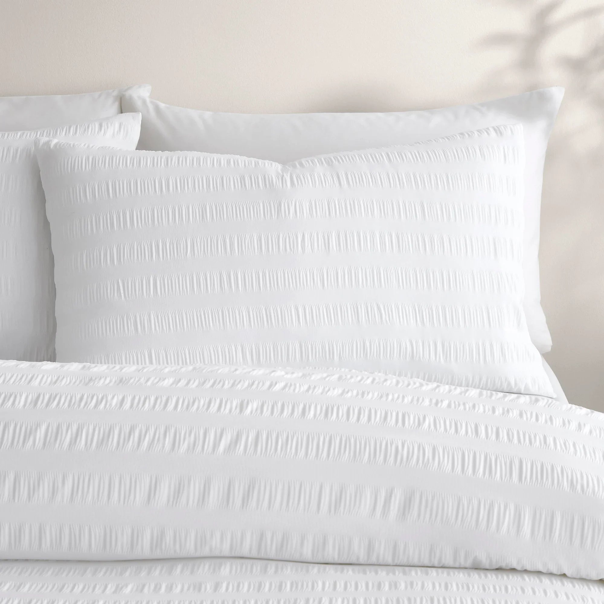 Serene Honley Seersucker Duvet Cover Set - White