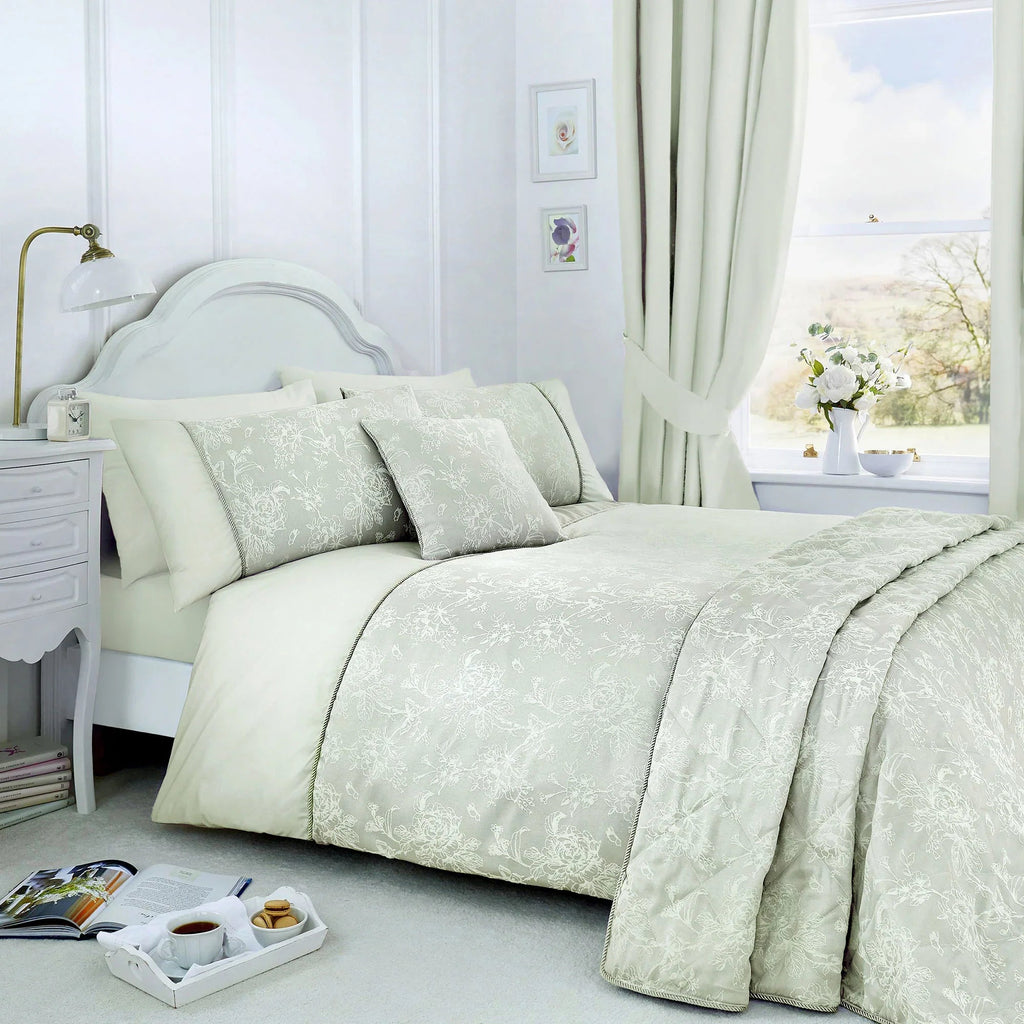 D & D Woven Jasmine Jacquard Duvet Cover Set - Silver