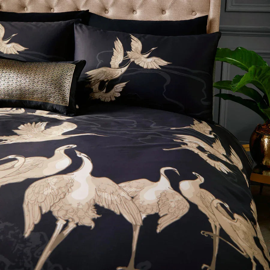 Laurence Llewelyn-Bowen Kireina Duvet Cover Set - Black