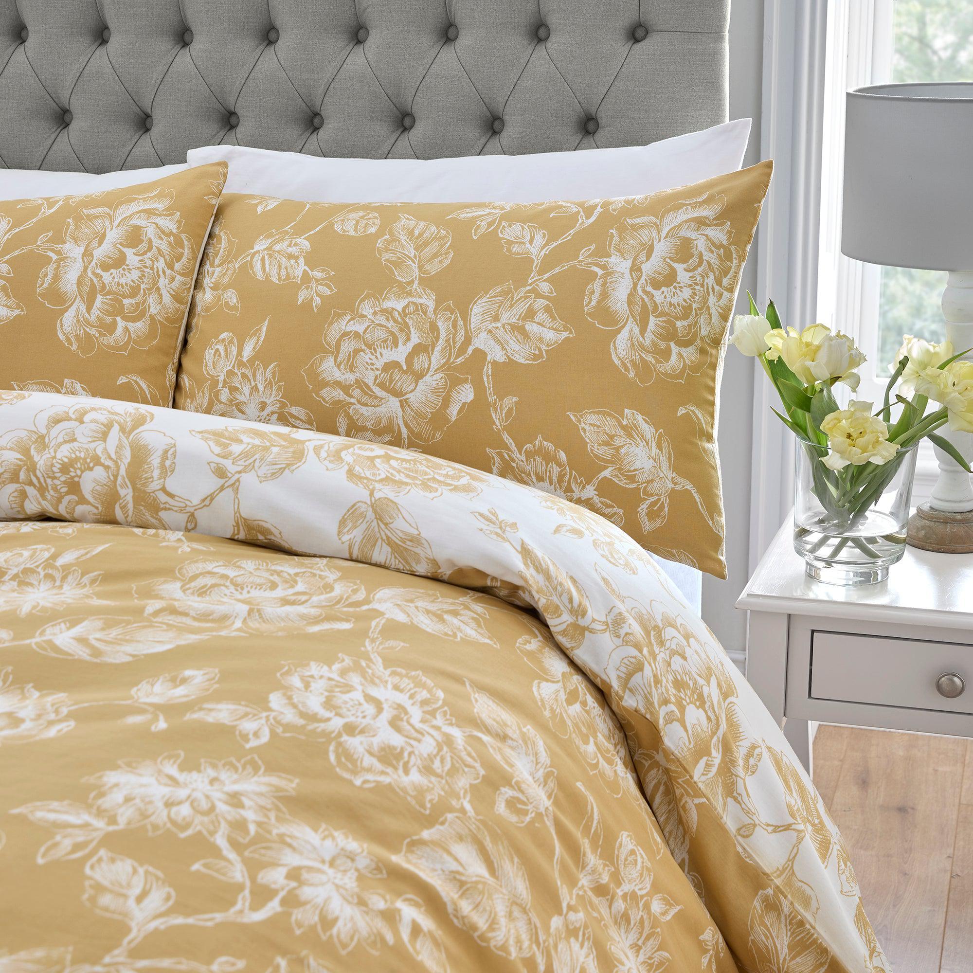 D & D Mishka Duvet Cover Set - Gold