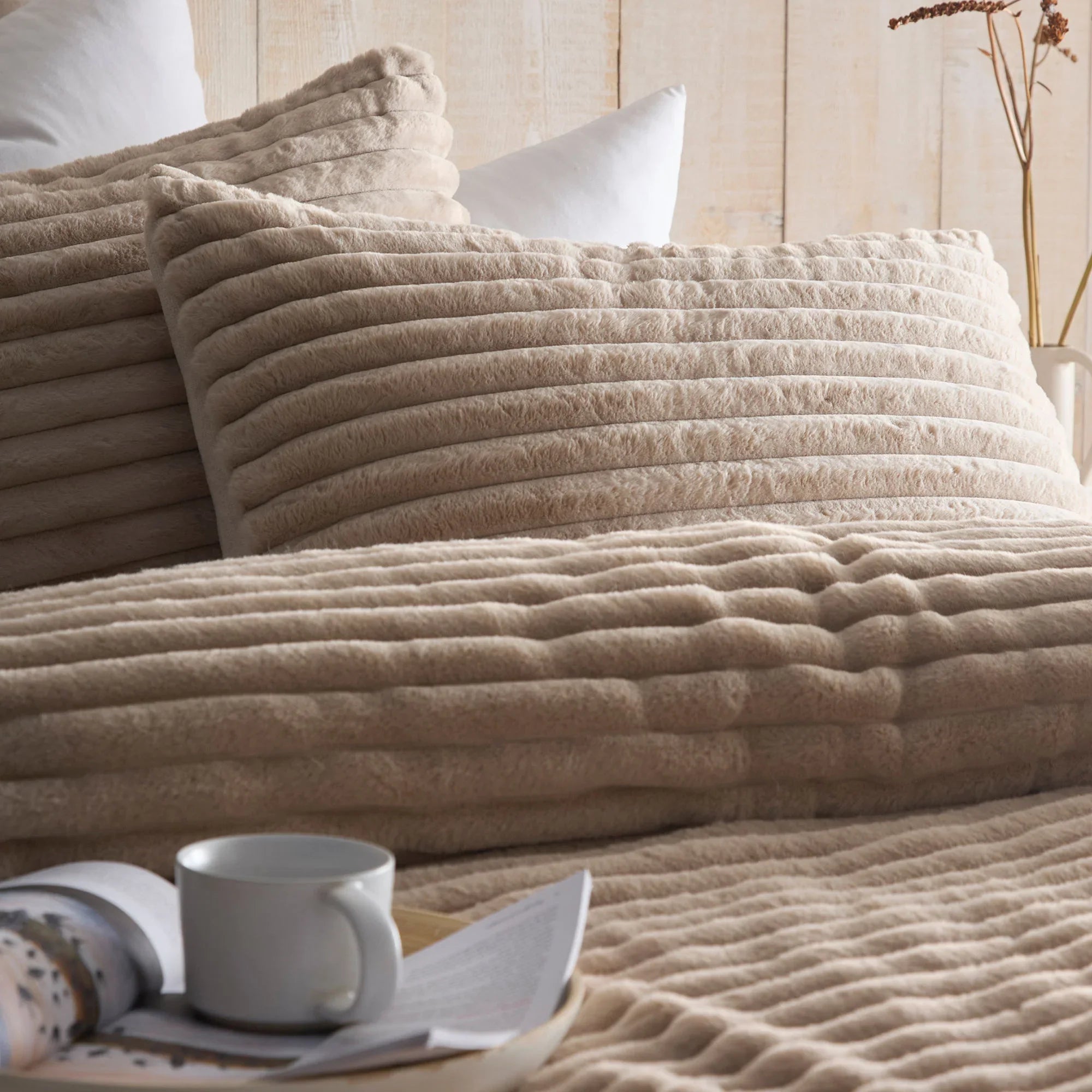 Appletree Hygge Morritz Faux Fur Duvet Cover Set - Natural