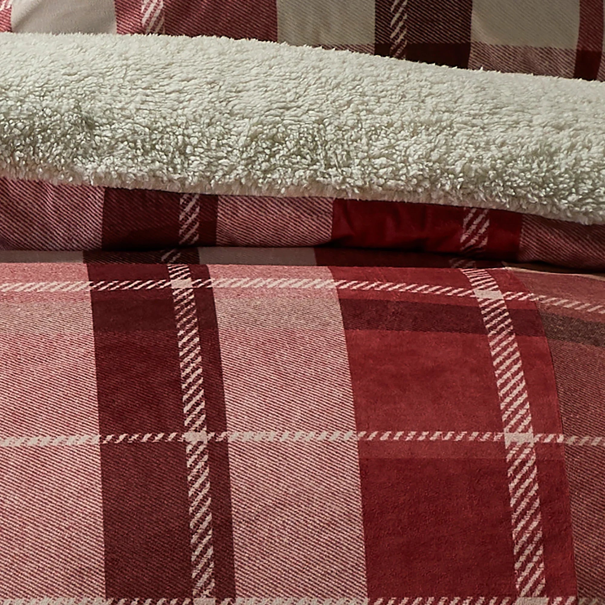 Fusion Snug Mulford Check Duvet Cover Set - Red