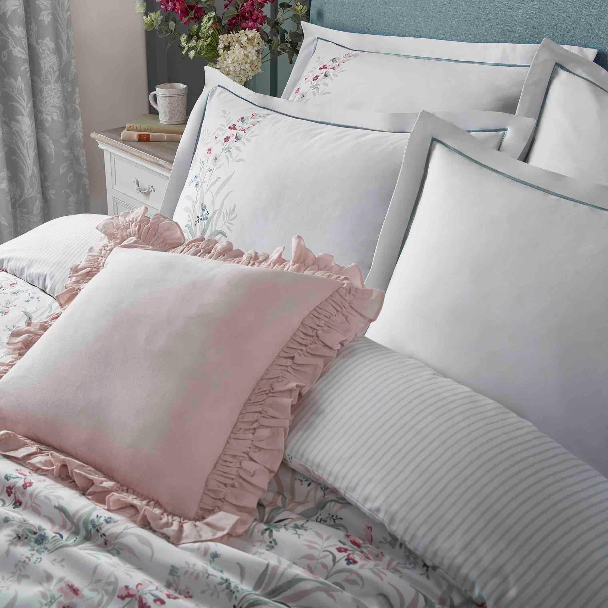 Laura Ashley Mosedale Posy Duvet Cover Set - Natural