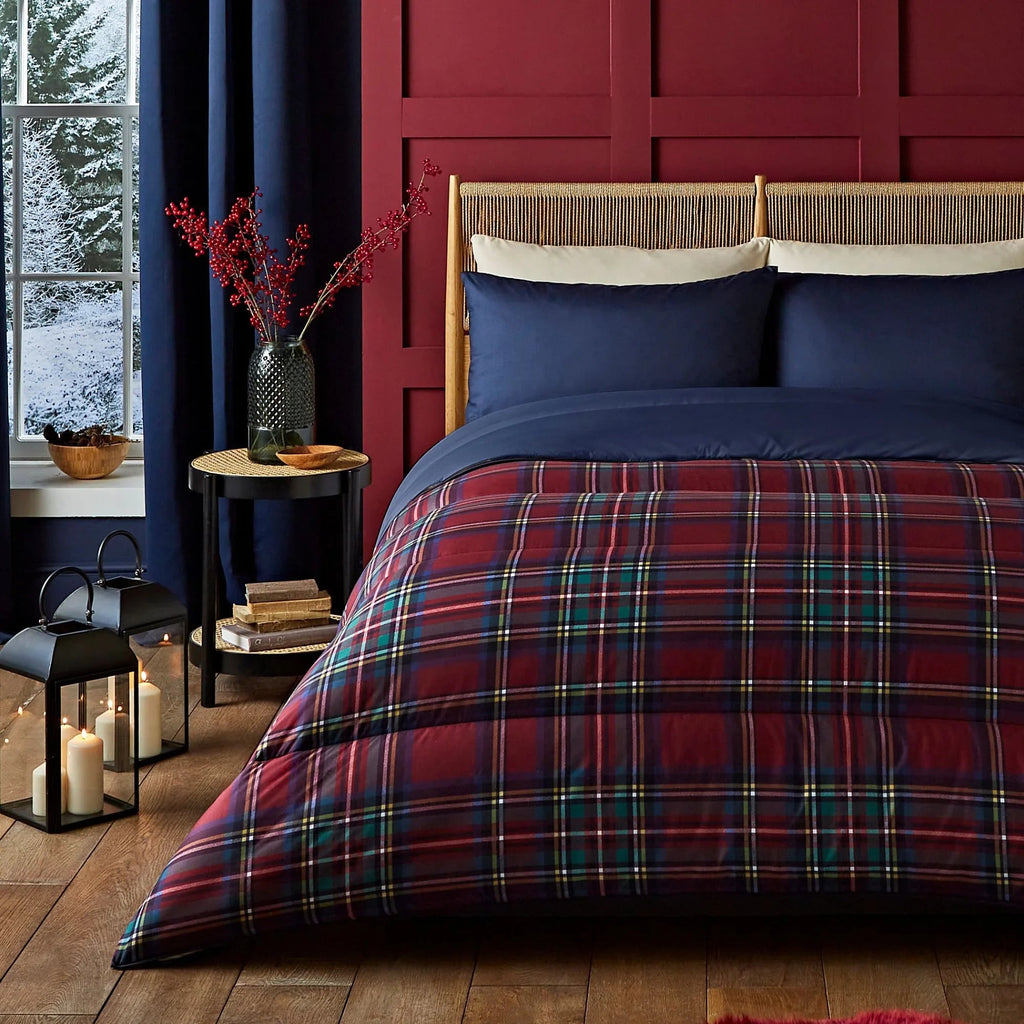 Night Lark Classic Tartan Coverless Duvet Set - Berry Red