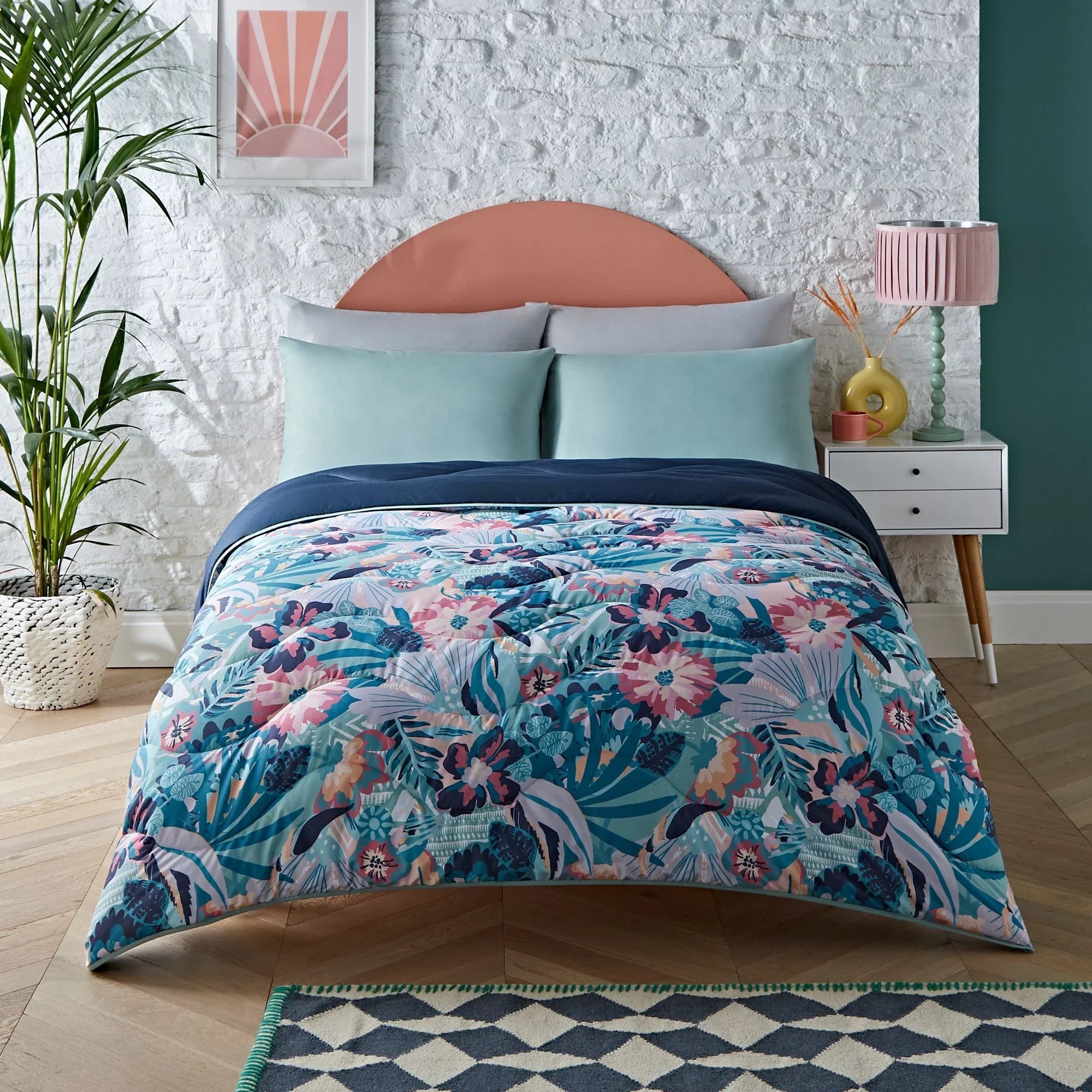 Night Lark Pastel Palms Coverless Duvet Set