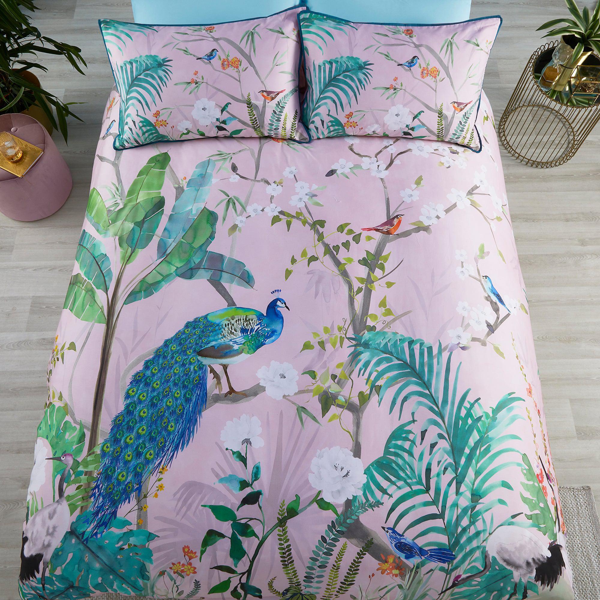 Soiree Peacock Jungle Duvet Cover Set - Pink