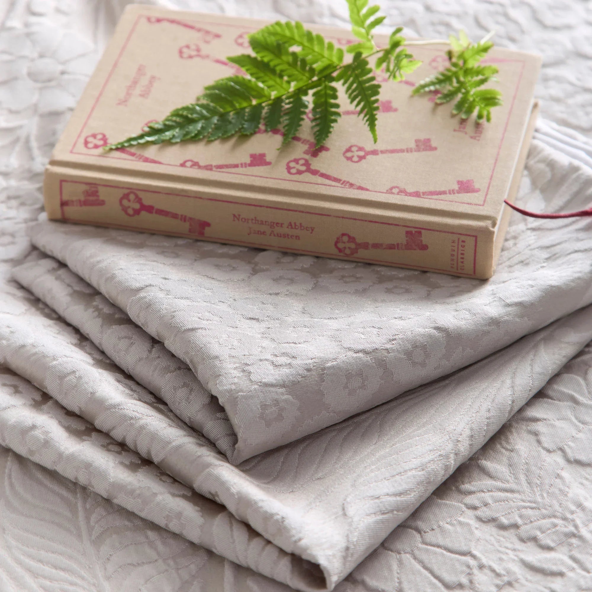 Appletree Toria Jacquard Duvet Cover Set - Stone