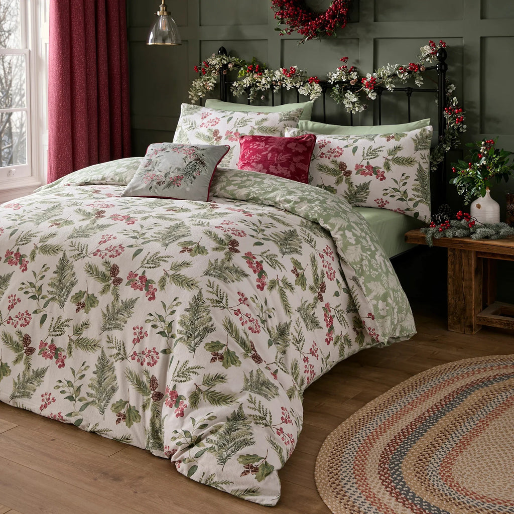 D & D Lodge Winter Sprigs Duvet Cover Set - Green