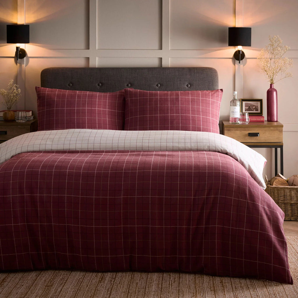 D & D Wynn Brushed Cotton Duvet Cover Set - Burgundy