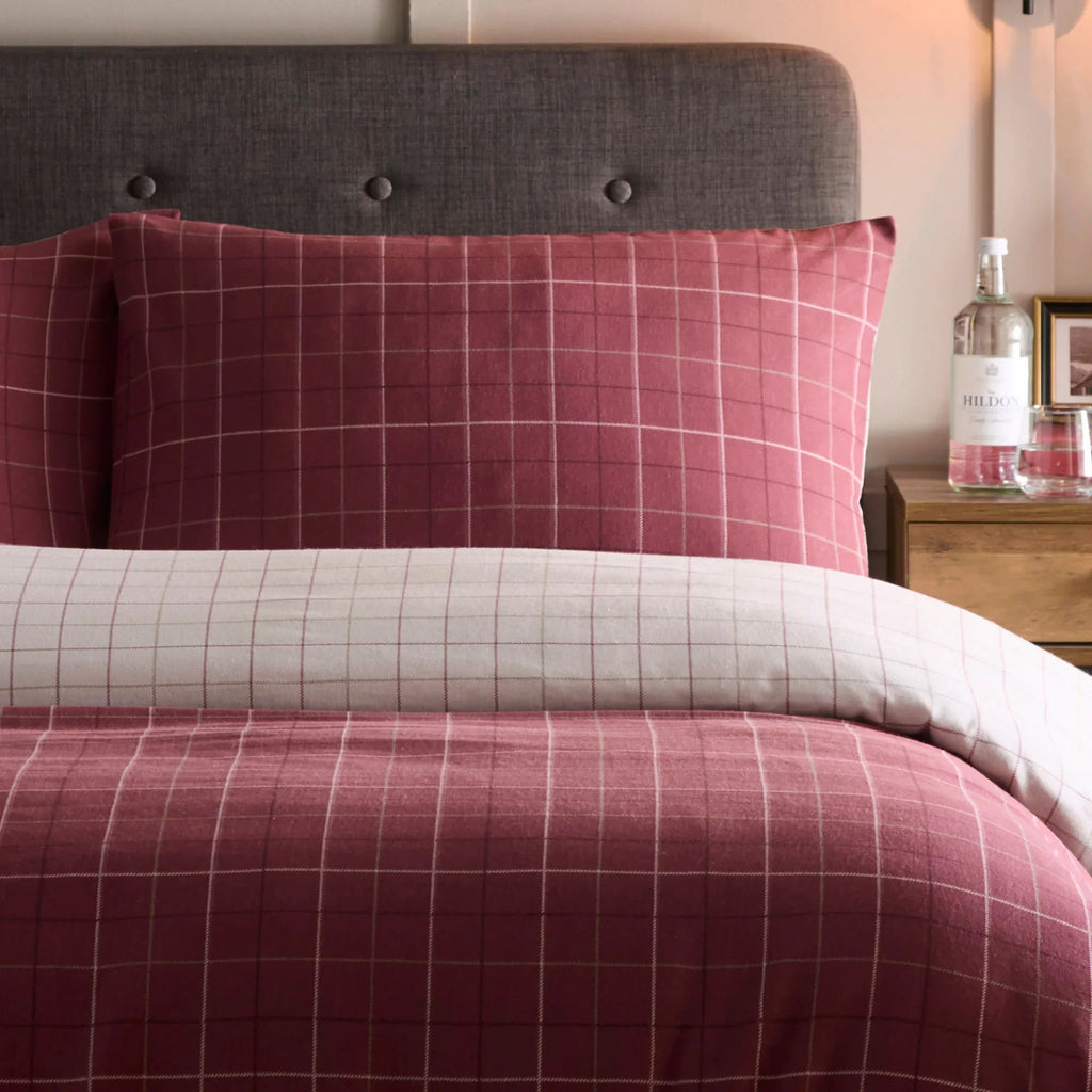 D & D Wynn Brushed Cotton Duvet Cover Set - Burgundy