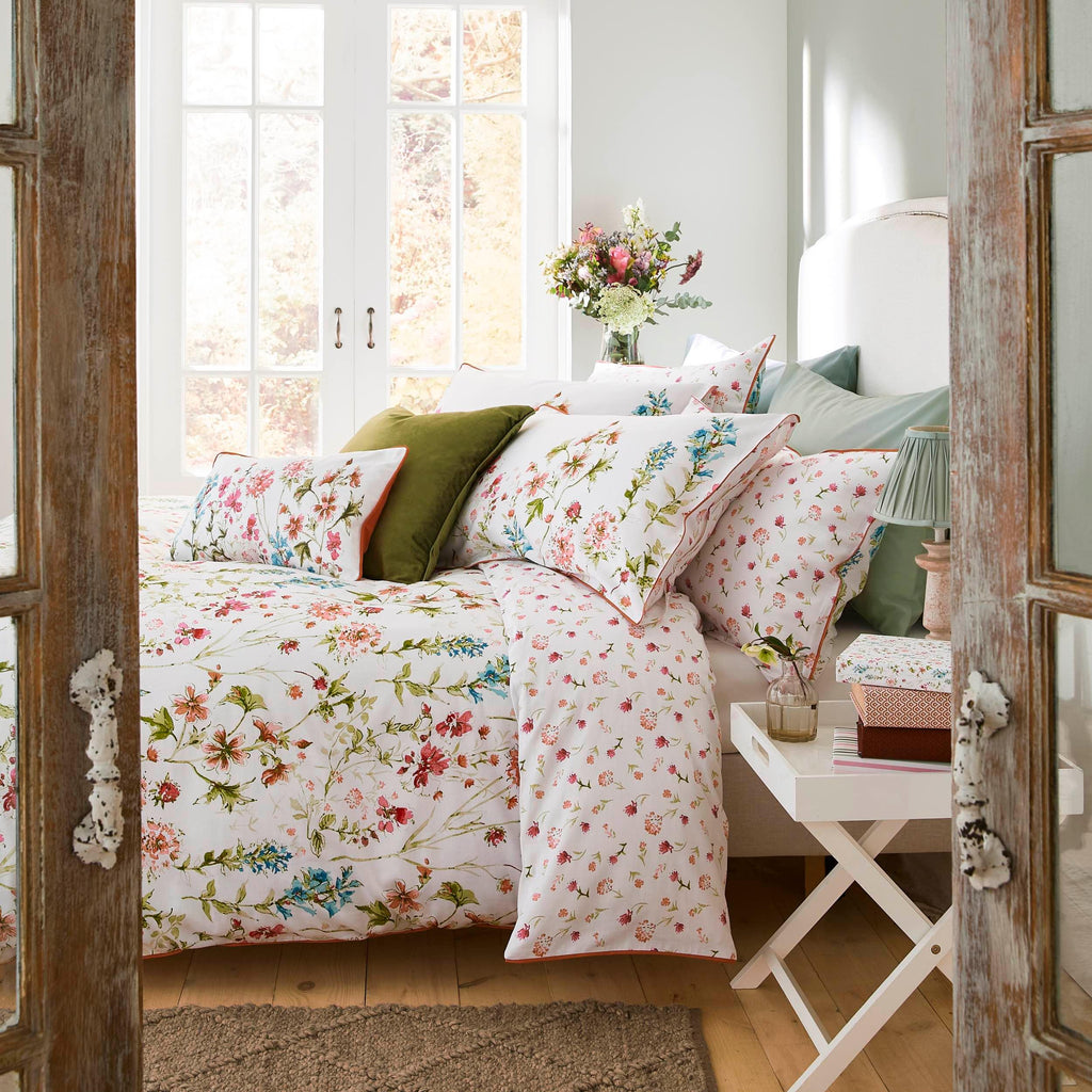 Laura Ashley Wild Meadow Duvet Cover Set - Crimson