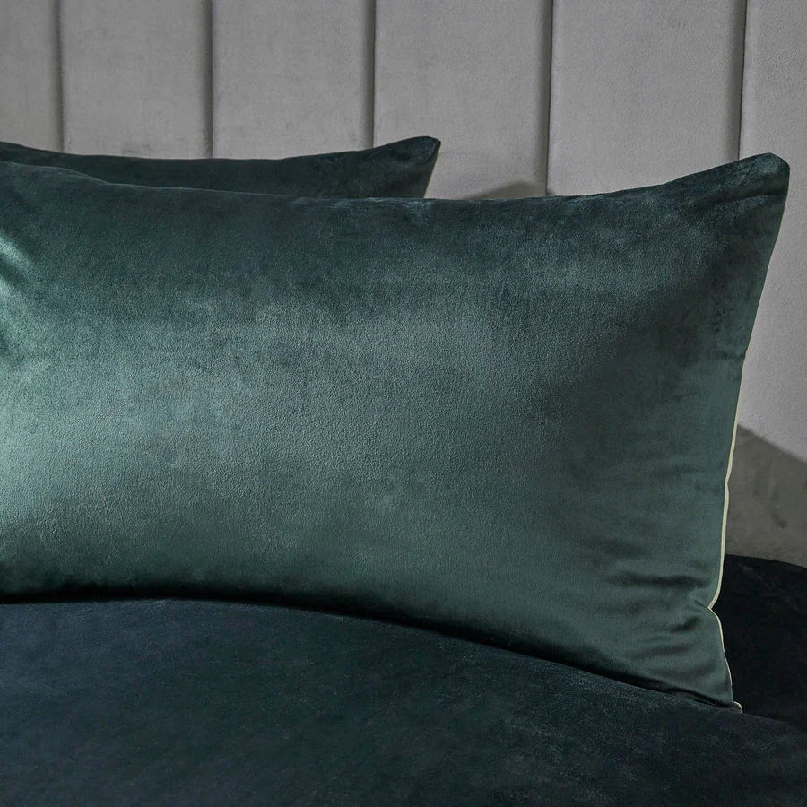 Laurence Llewelyn-Bowen Montrose Duvet Cover Set - Bottle Green