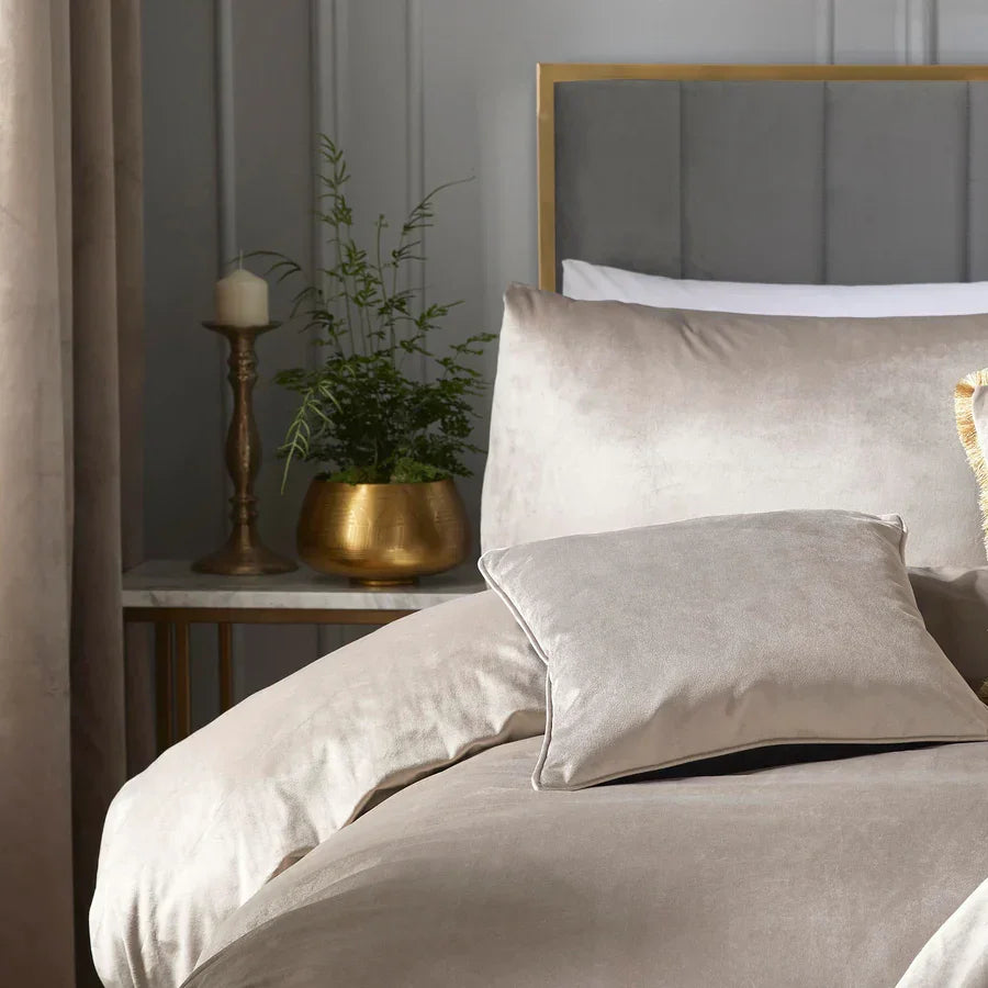 Laurence Llewelyn-Bowen Montrose Duvet Cover Set - Linen